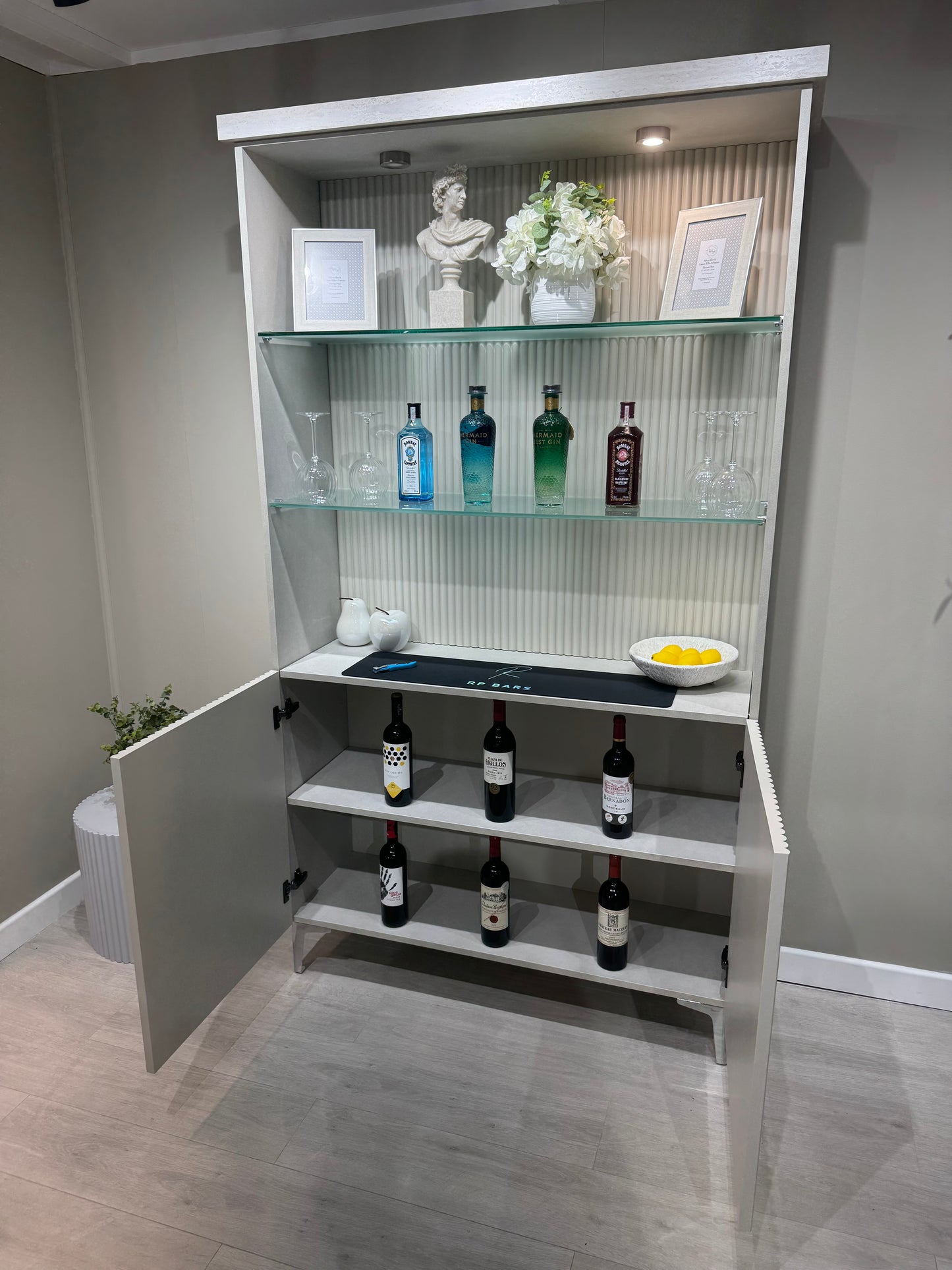 Luxe Drinks / Cocktail Cabinet