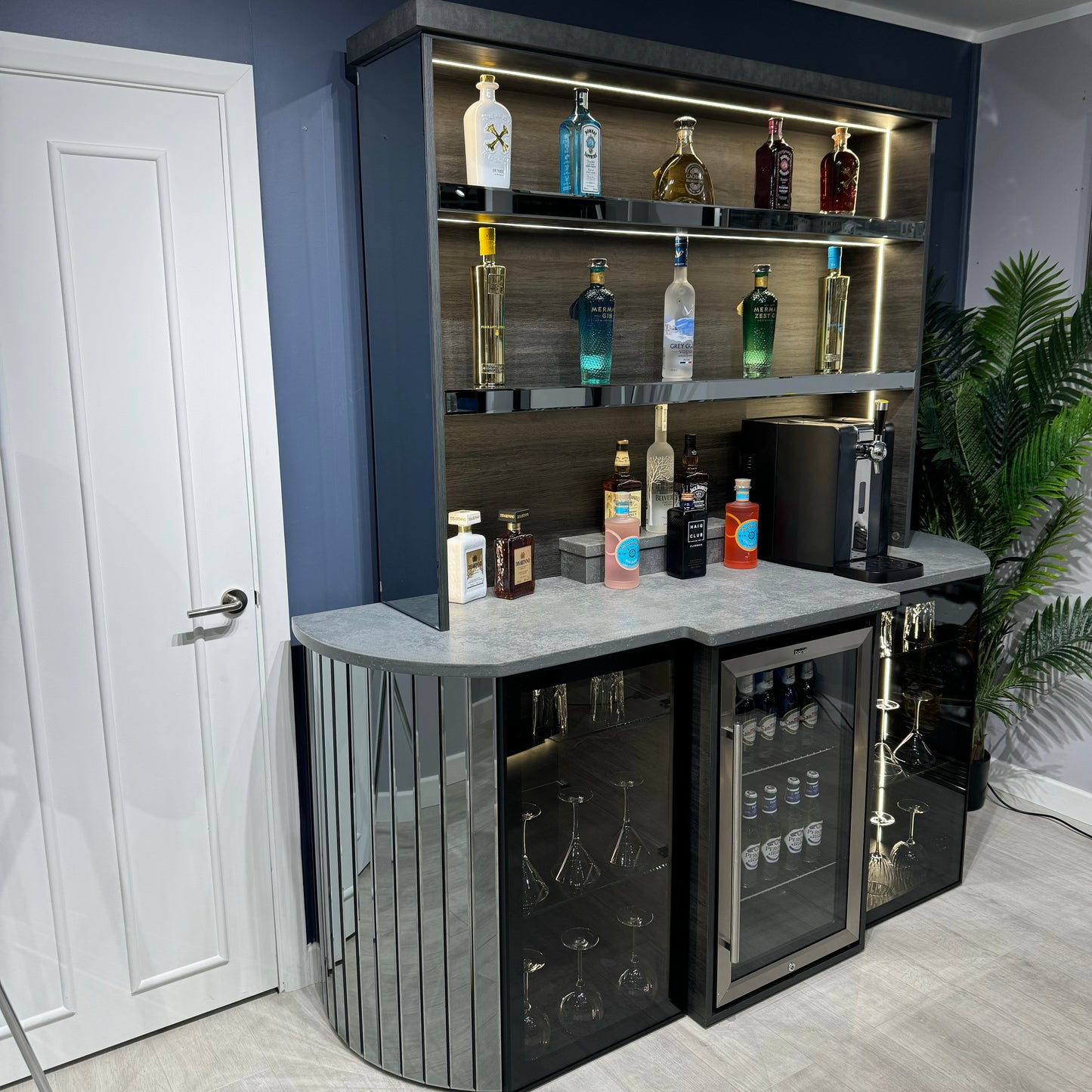 The Curvature - Smoke Mirror & Grey Wood Texture Wall Bar