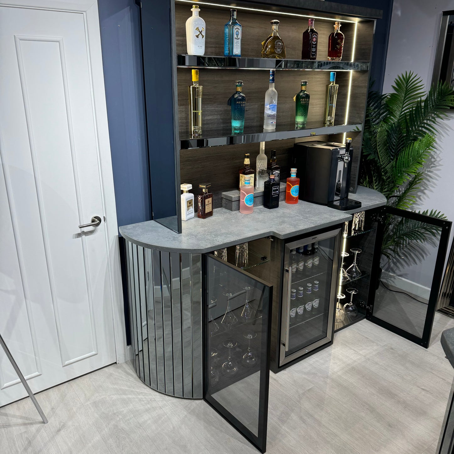 The Curvature - Smoke Mirror & Grey Wood Texture Wall Bar