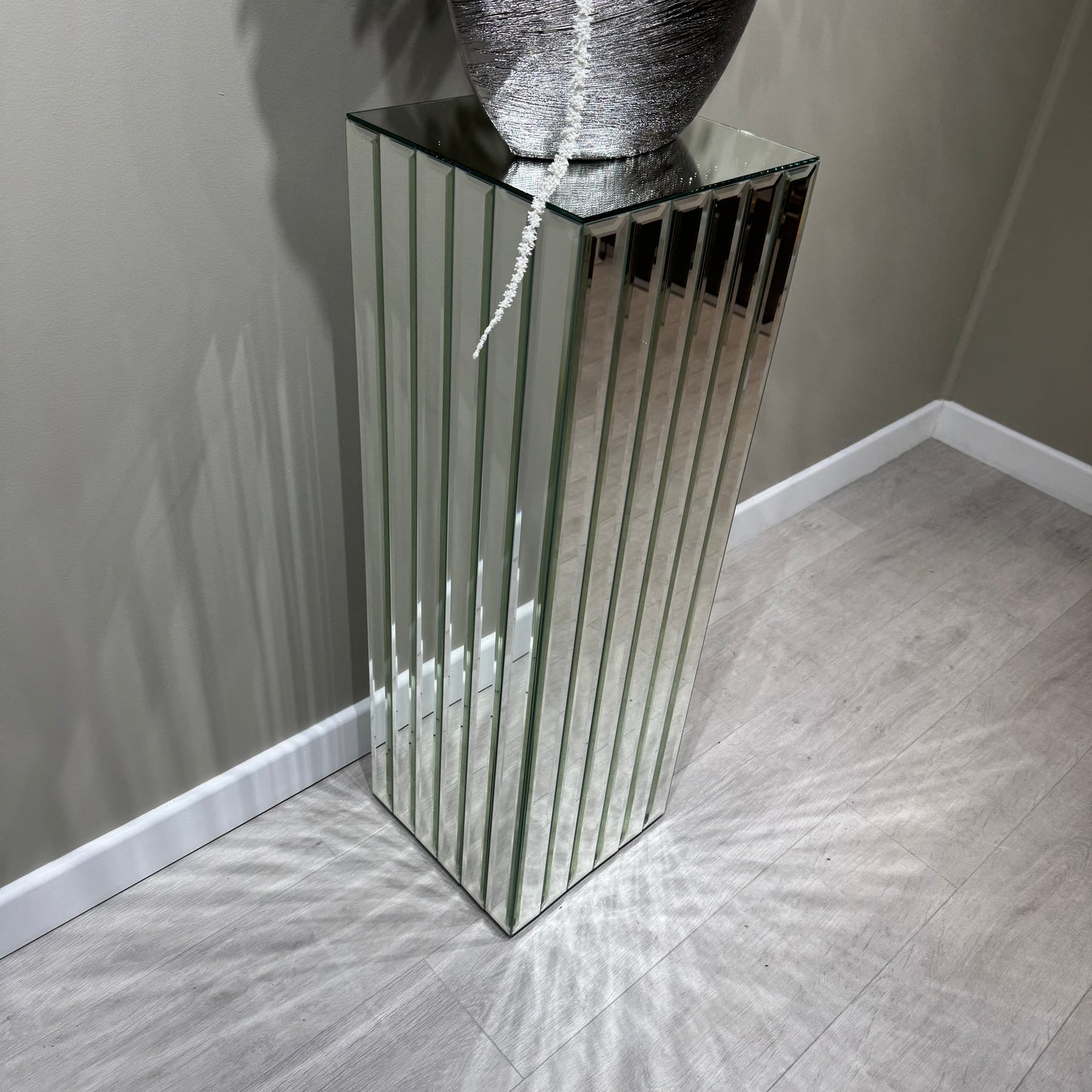 Galaxy Silver Plinth (Clearance)