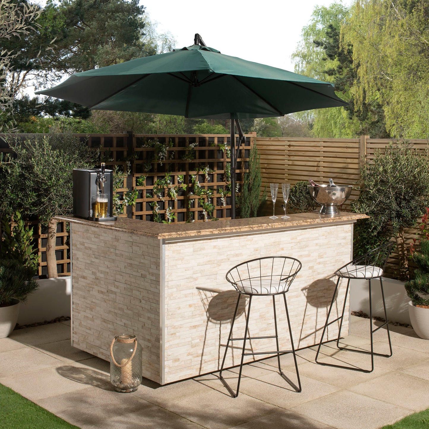 The Royal Outdoor Bar & Gazebo