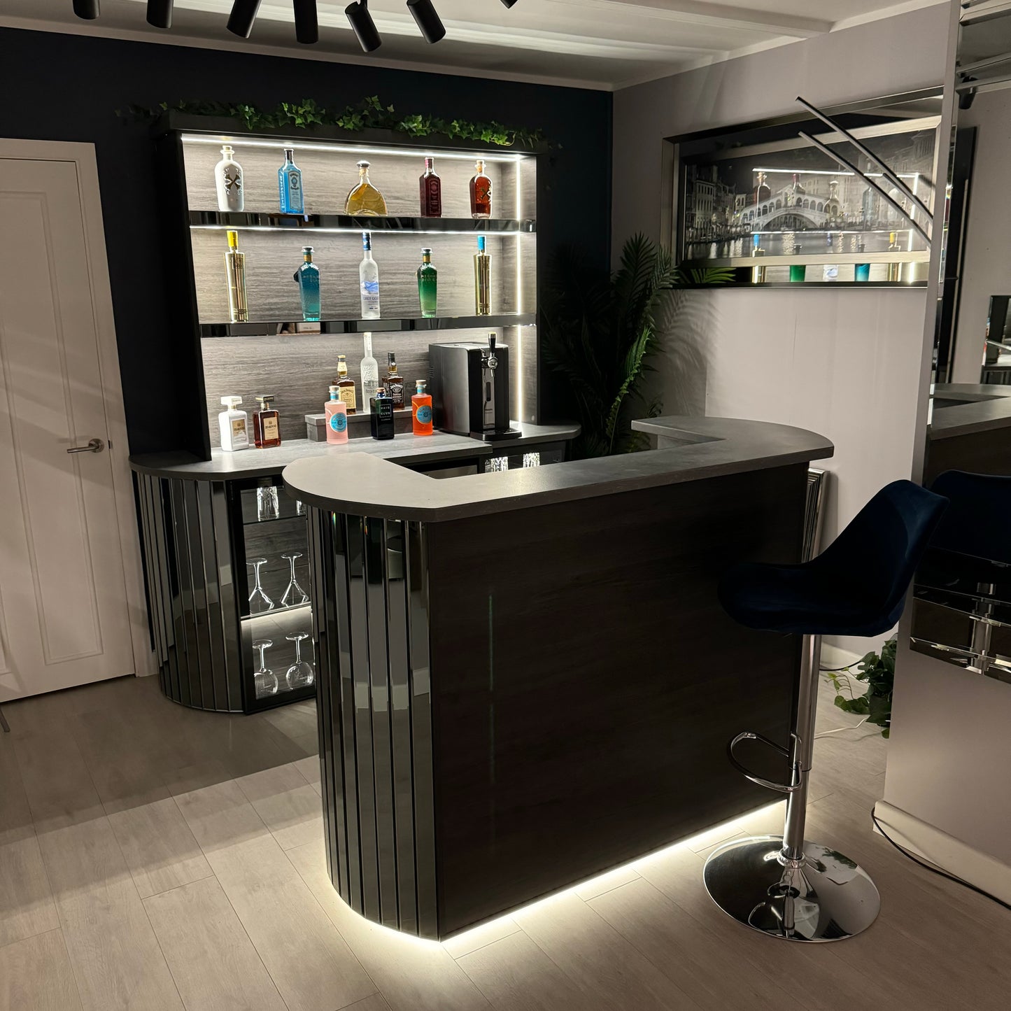 The Curvature - Smoke Mirror & Grey Wood Texture Wall Bar