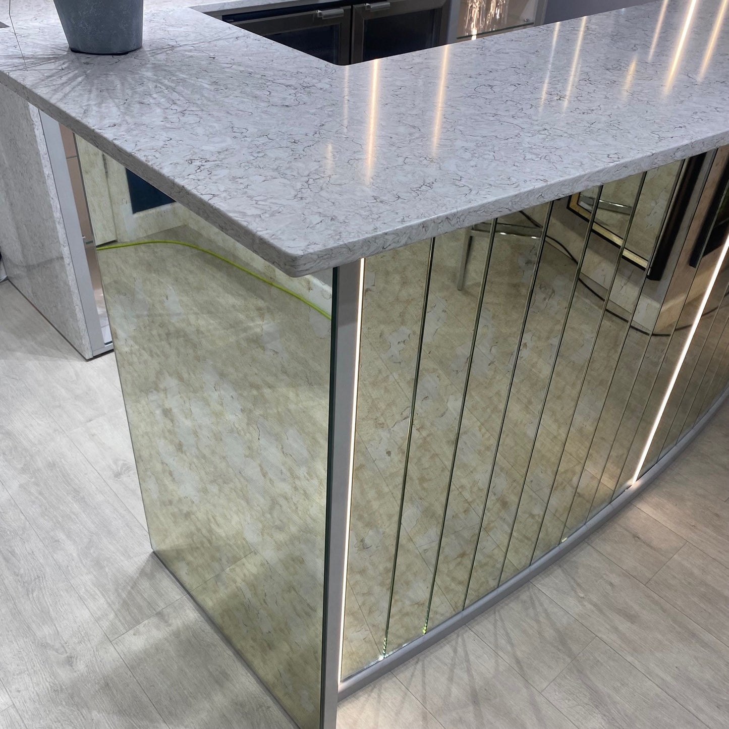 Ultimae - Curved Standalone & Wall Bar Set