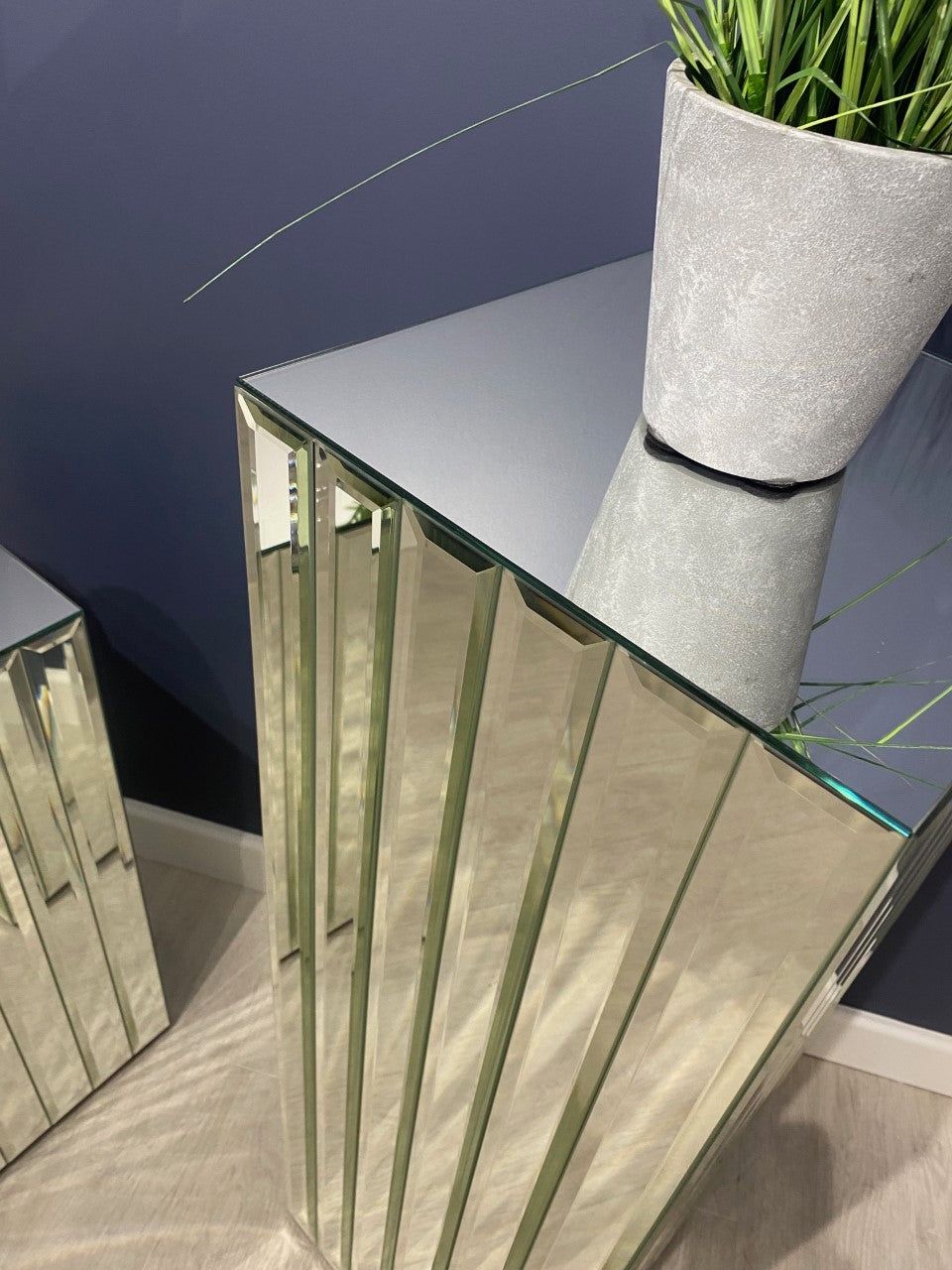 Galaxy Silver Plinth (Clearance)