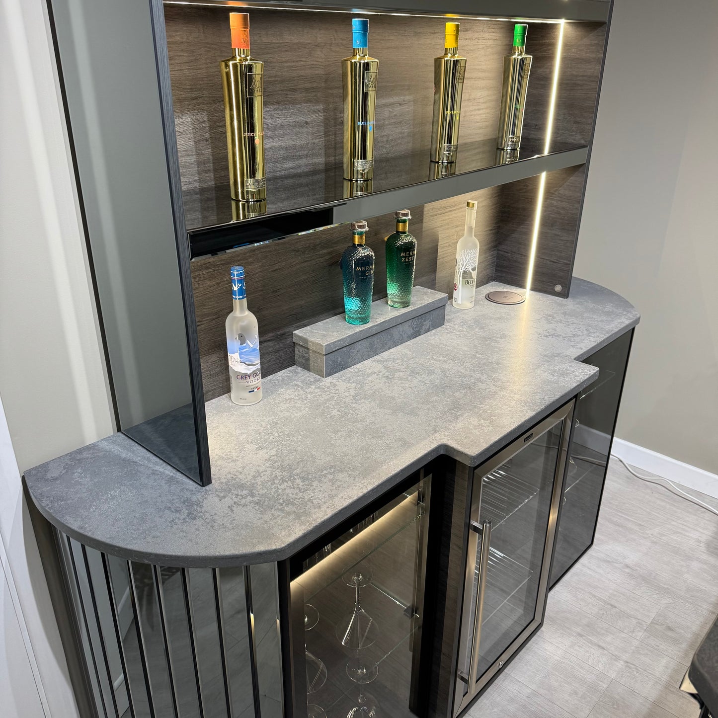 The Curvature Grey Full Home Bar Set