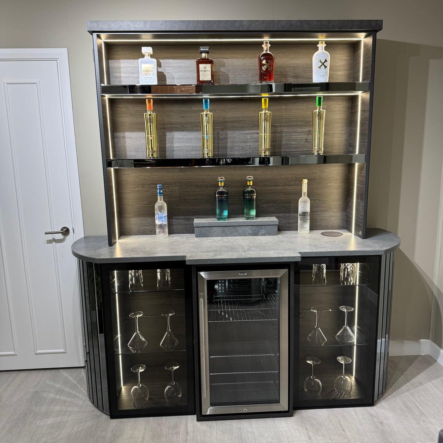 The Curvature Grey Full Home Bar Set