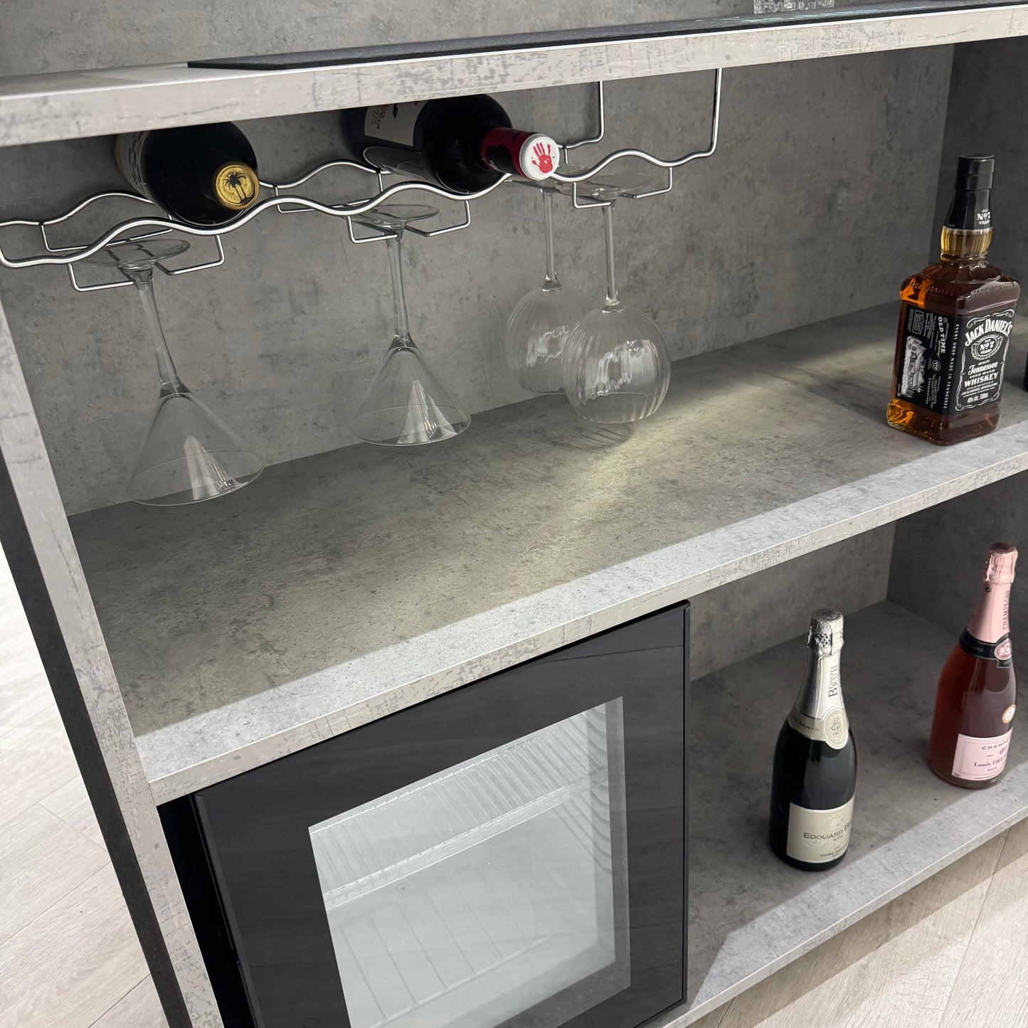 Studio Black & Grey Slat Home Bar with Grey Sparkle Quartz Worktop