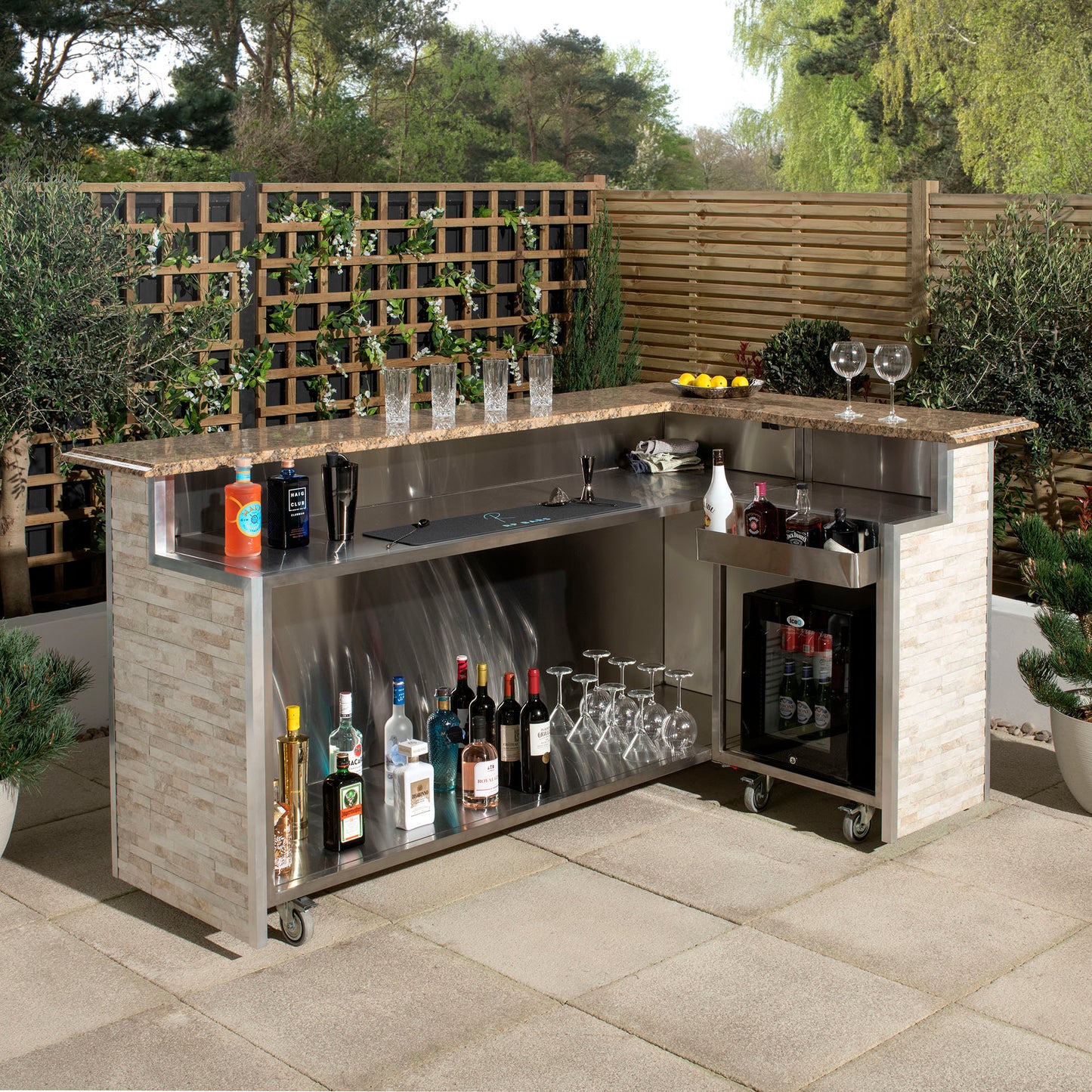 The Royal Outdoor Bar & Gazebo - Ex Demo