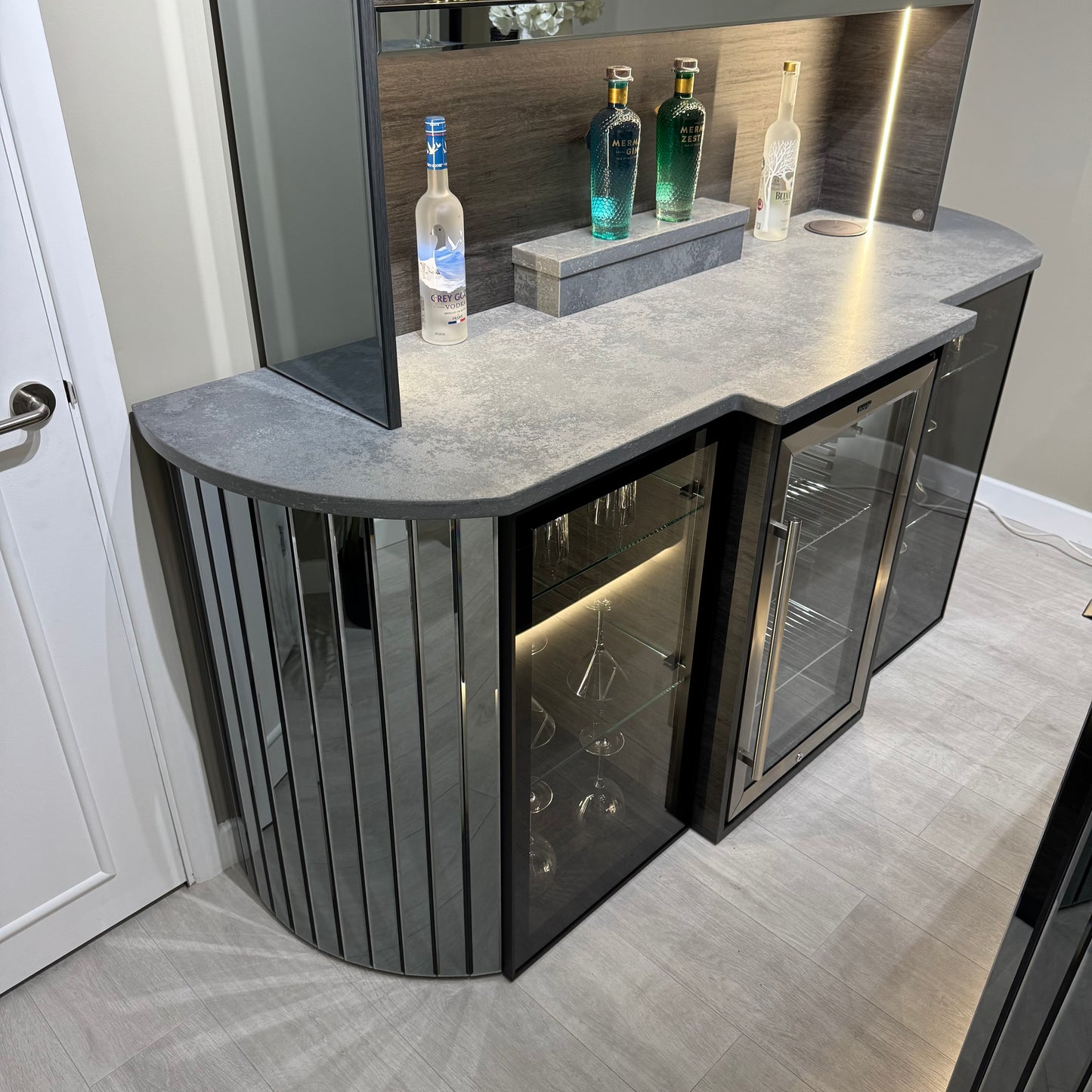 The Curvature Grey Full Home Bar Set