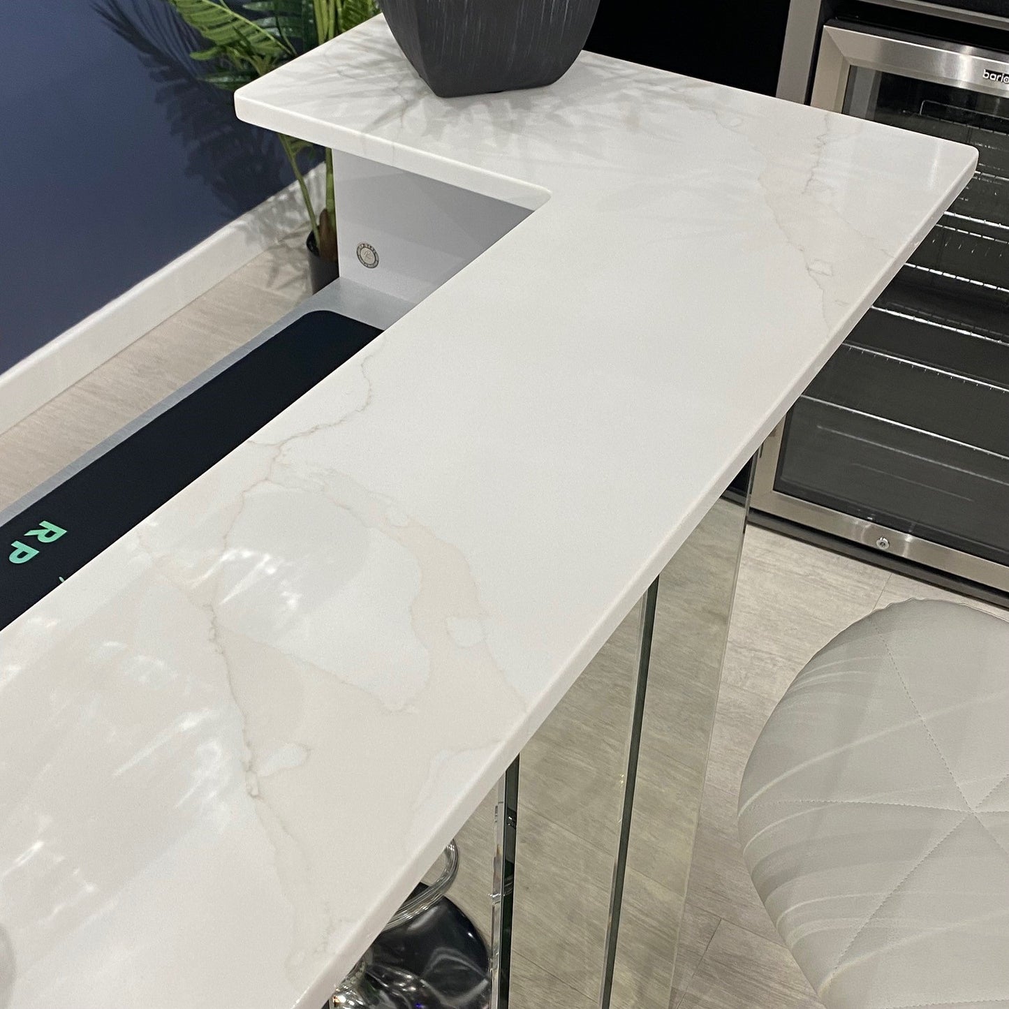 Neptune Silver - Mirrored Home Bar with White Calacatta Quartz Worktop