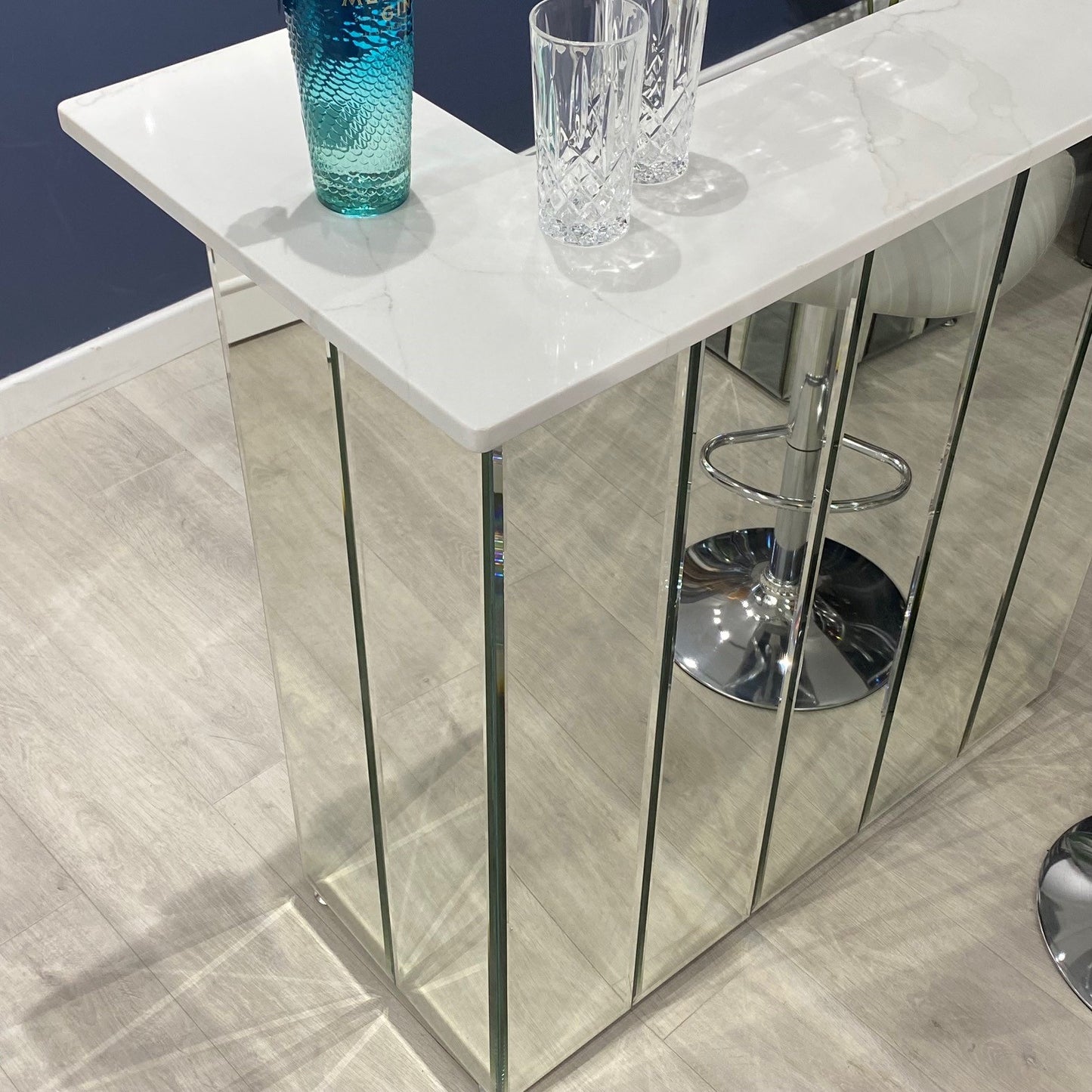 Neptune Silver - Mirrored Home Bar with White Calacatta Quartz Worktop